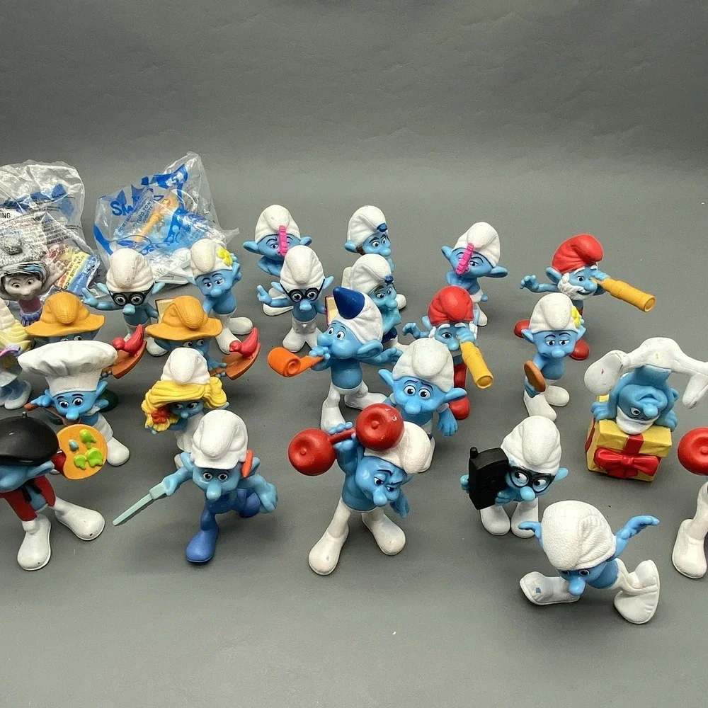 2011-2013 McDonalds Lot Of 31 Smurfs Hefty, Smurfette Figurine Many Duplicates
